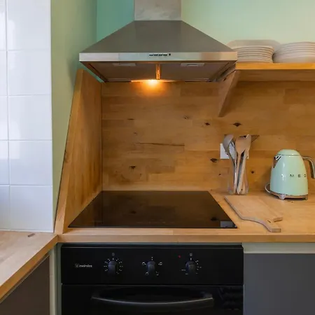 Vintage With Castle View By Lovelystay